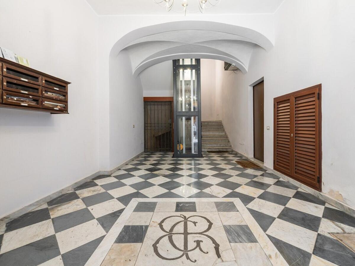 Suite Palazzo Ravenna Кальяри Экстерьер фото